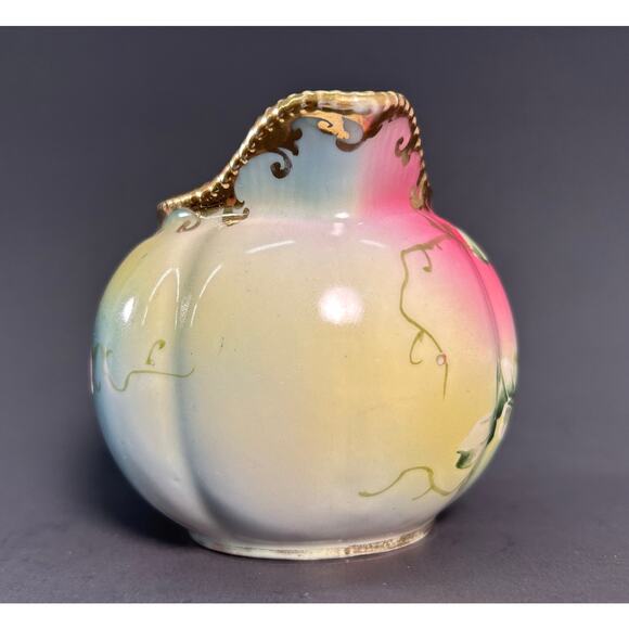 Nippon Cottage Rose Hand Painted Creamer, Gold Trim - VTG Porcelain Table wear - Picture 3 of 6